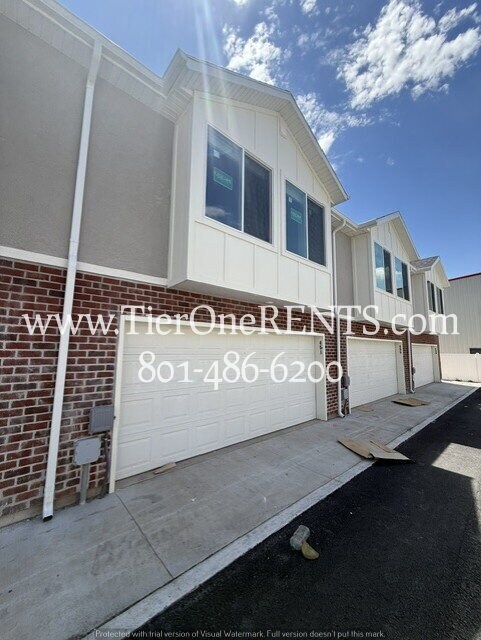 Building Photo - NO DEPOSIT option available for qualified renters with Obligo