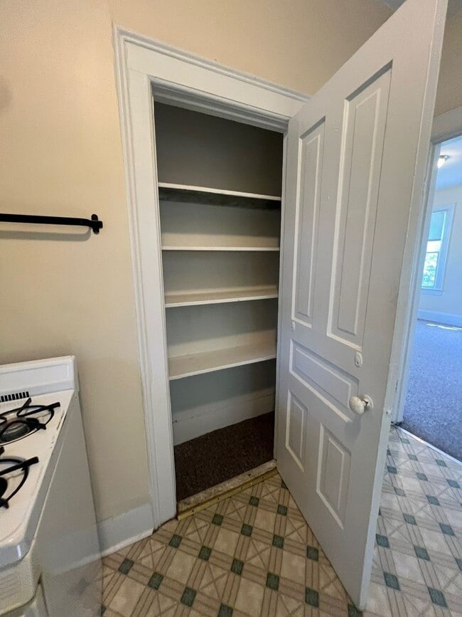 Building Photo - Adorable Home in the Heart of West Ann Arbor