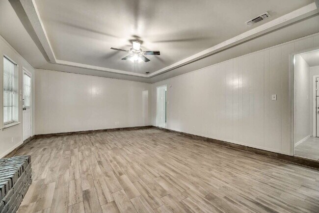 Building Photo - Great 3-2-2 in North Richland Hills surrounded by mature trees