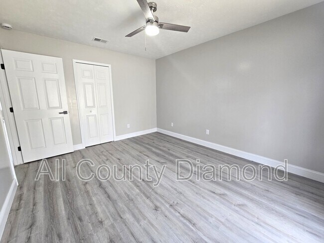 Building Photo - 9022 Houston St