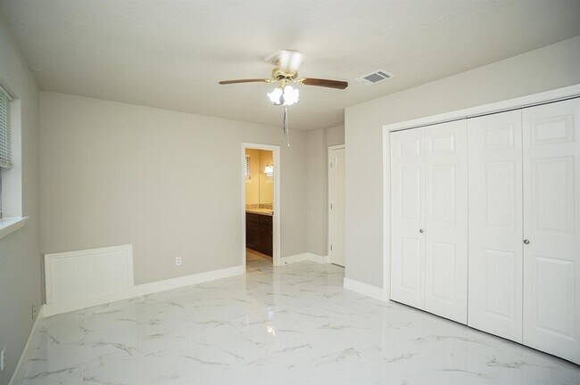 Building Photo - 11614 Brookledge Dr