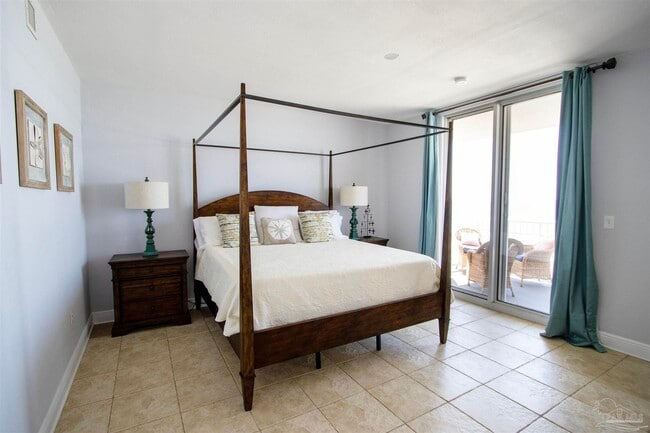 Building Photo - 800 Fort Pickens Rd