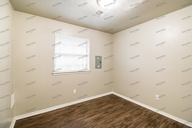 Building Photo - 228 NW 86th St