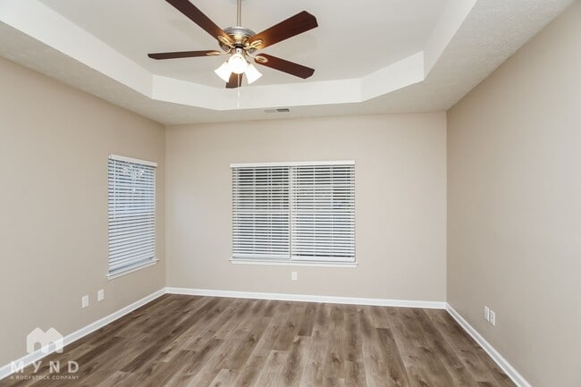 Building Photo - 8315 Somerset Way