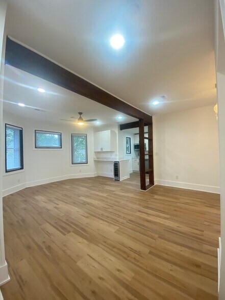 Wrap around bar with beverage fridge - 3409 Fernside Pl