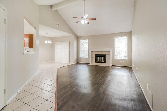 Building Photo - 22919 Pebworth Pl