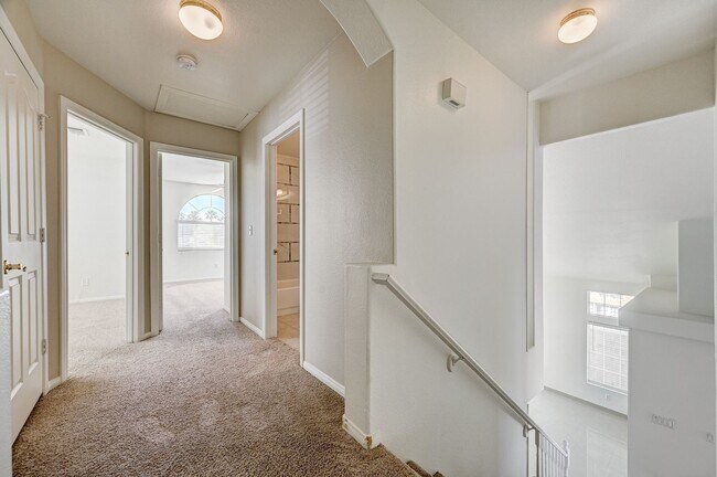 Building Photo - Tri-Level Home with Pool & Spa in Henderson, 89074