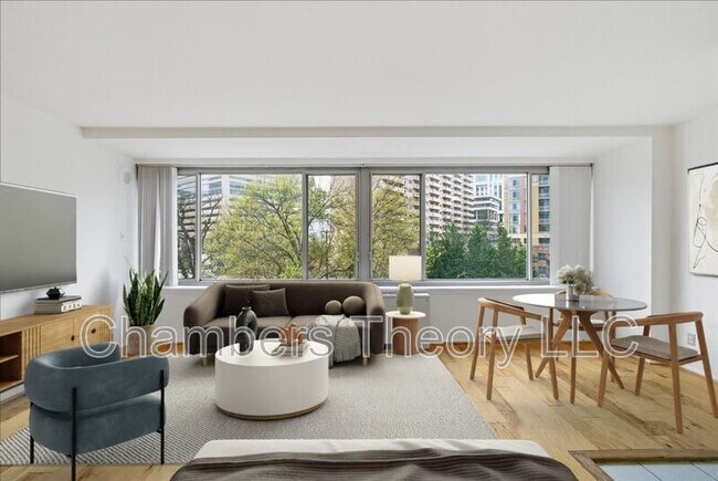 Building Photo - 1210 N Taft St