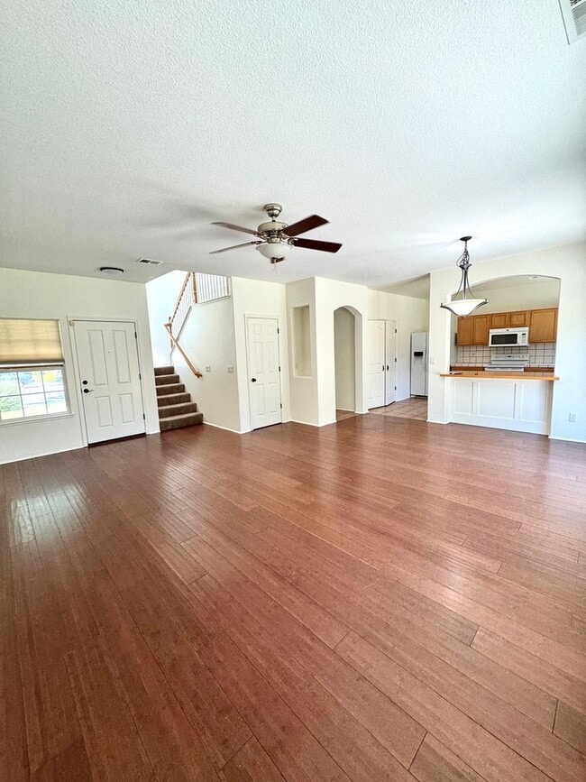 Building Photo - 2520 Napoli Dr