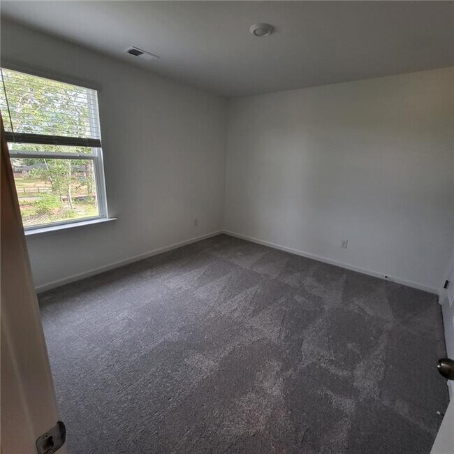 Building Photo - 448 Golden Eagle Pkwy