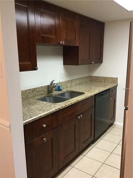 Building Photo - 5999 Village Cir S