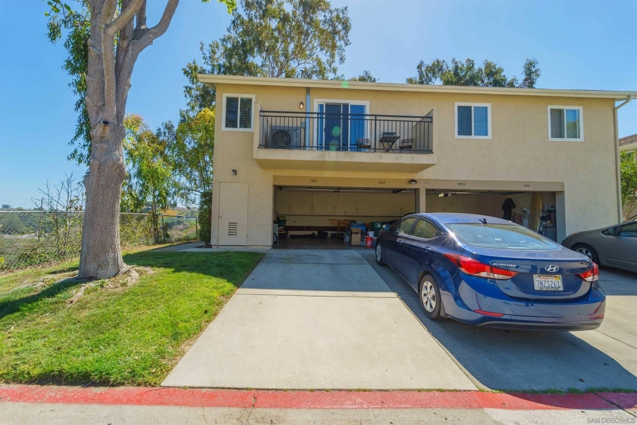 Building Photo - 7915 Camino Kiosco