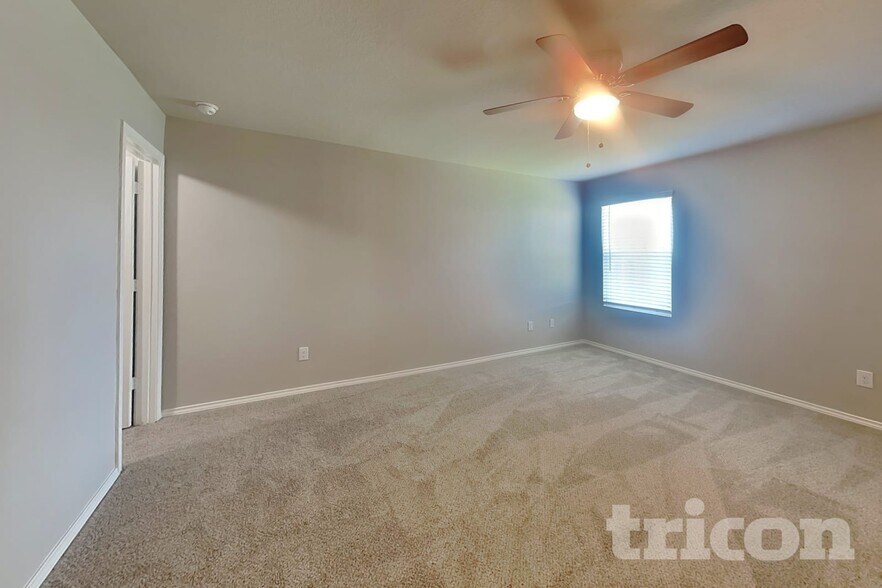 Building Photo - 8511 Amistad Cove