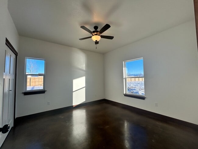 Building Photo - 487 Ashleigh Ln