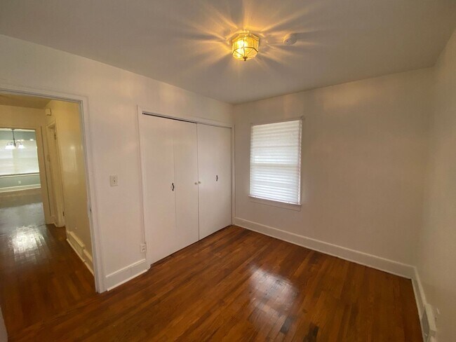 Building Photo - Atrium Park