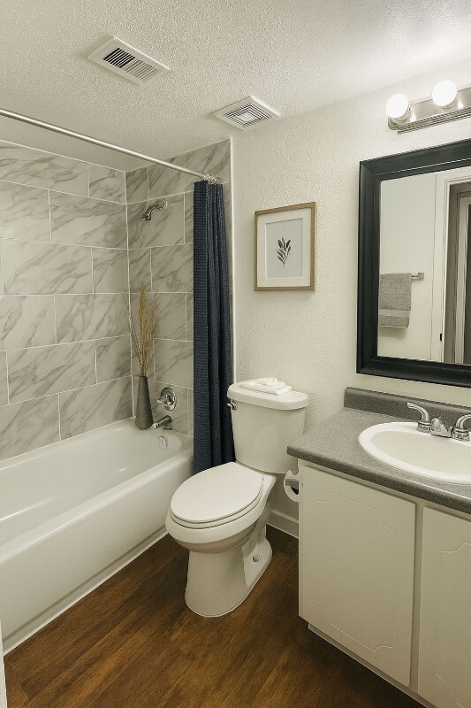 Building Photo - 1823 S Las Vegas Trail