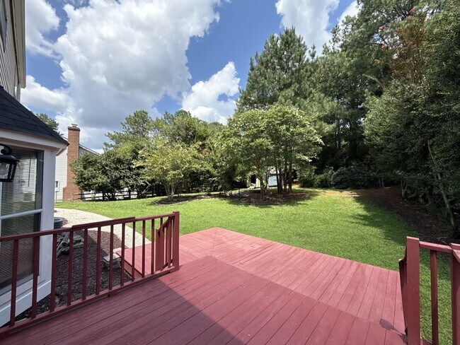 Building Photo - 3-Bedroom Home Close to Ballantyne!