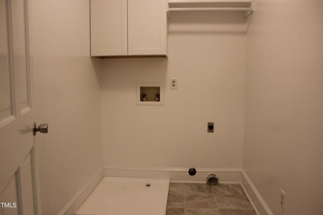 Building Photo - 6321 Gainsborough Dr