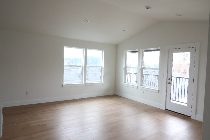 Building Photo - 12913 SE Ridgecrest Rd