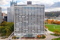 Building Photo - 320 Fort Duquesne Blvd