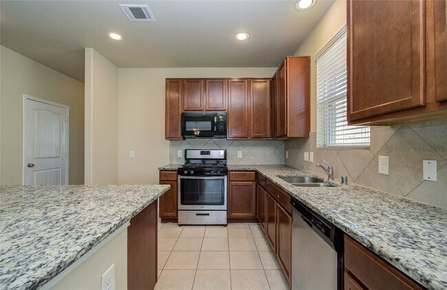 Building Photo - 24931 Puccini Pl