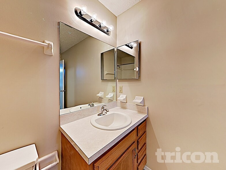 Building Photo - 1271 Tahoe Ct