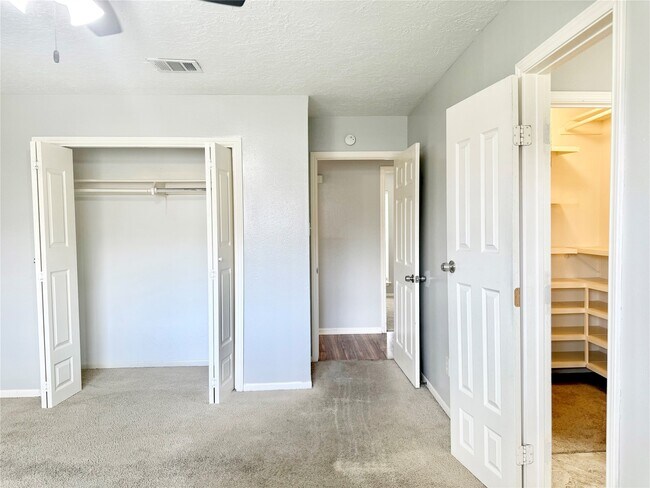 Building Photo - 12018 Swan Creek Dr