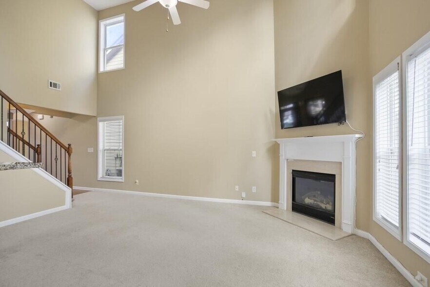 Building Photo - 434 Reynoldston Way