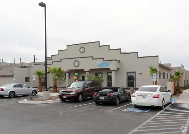 Building Photo - Homestead Palms