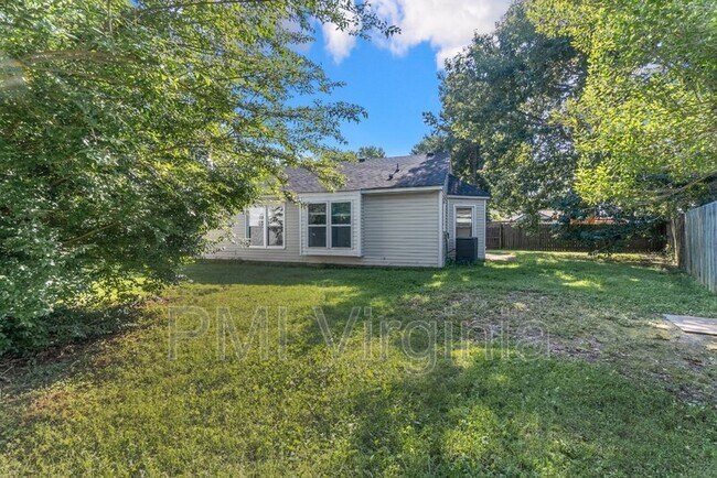 Building Photo - 3909 Wilmington Ct