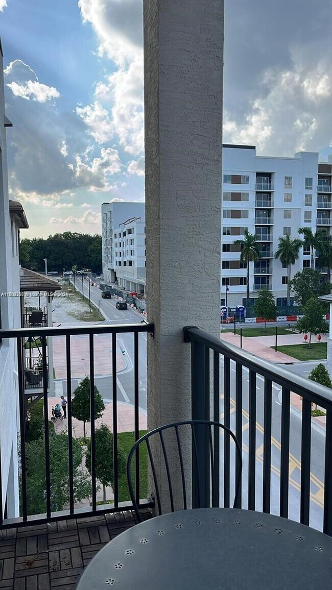 Building Photo - 4740 NW 84th Ct