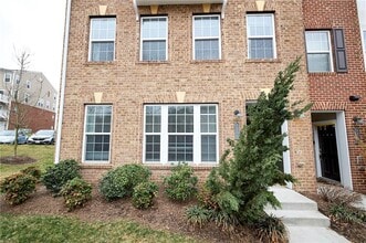 Building Photo - 4315 Broad Hill Dr