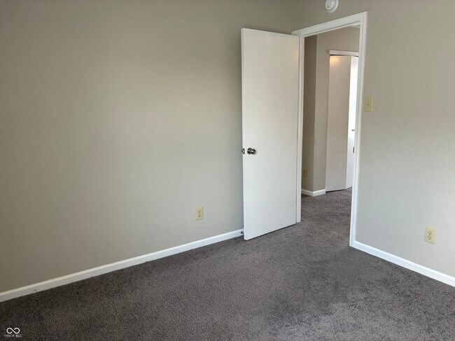 Building Photo - 5985 Claymont Blvd
