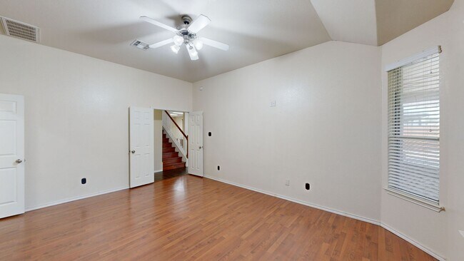 Building Photo - $2,095 FOR A GORGEOUS HOME BY FORT HOOD!