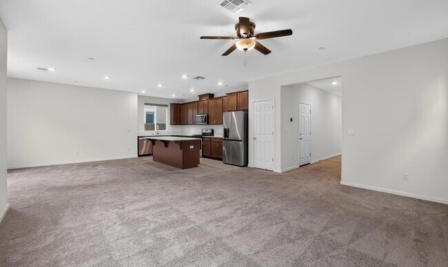 Building Photo - 3209 Auburn Leaf Loop