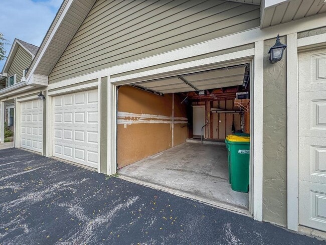 Building Photo - 1540 Heather Ct