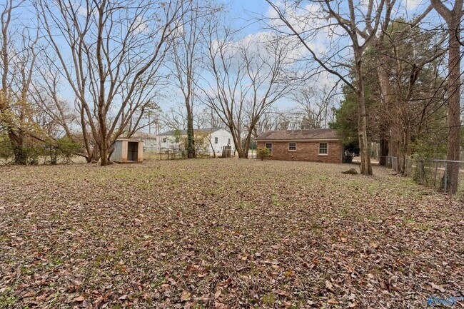 Building Photo - 2710 Cave Ave NW