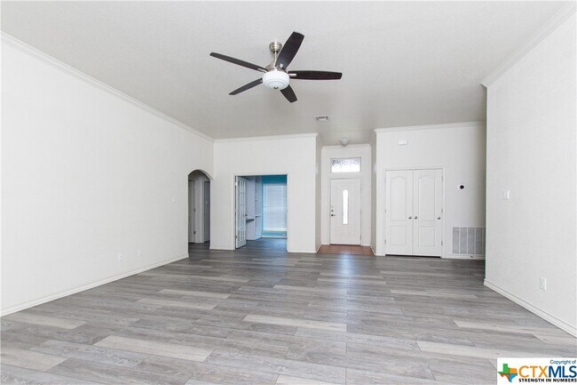 Building Photo - 2903 Scottsdale Dr