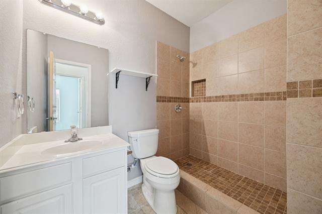 Building Photo - 7457 Glasshouse Walk