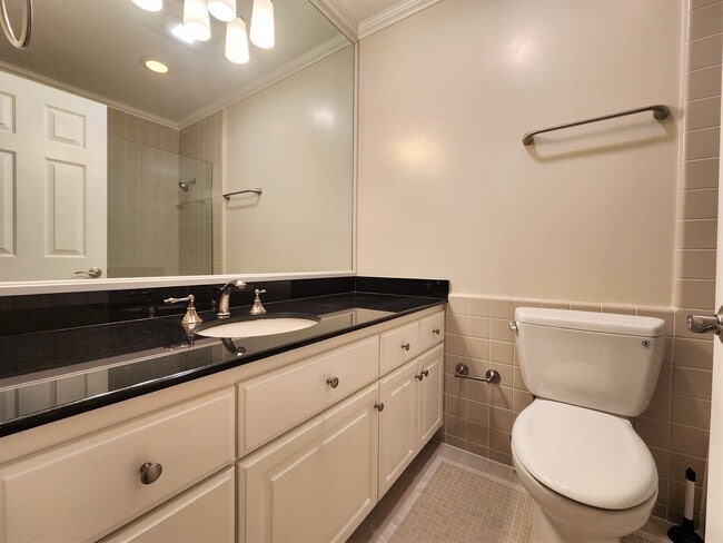 Building Photo - Extraordinary Atherton Estate with Cottage...
