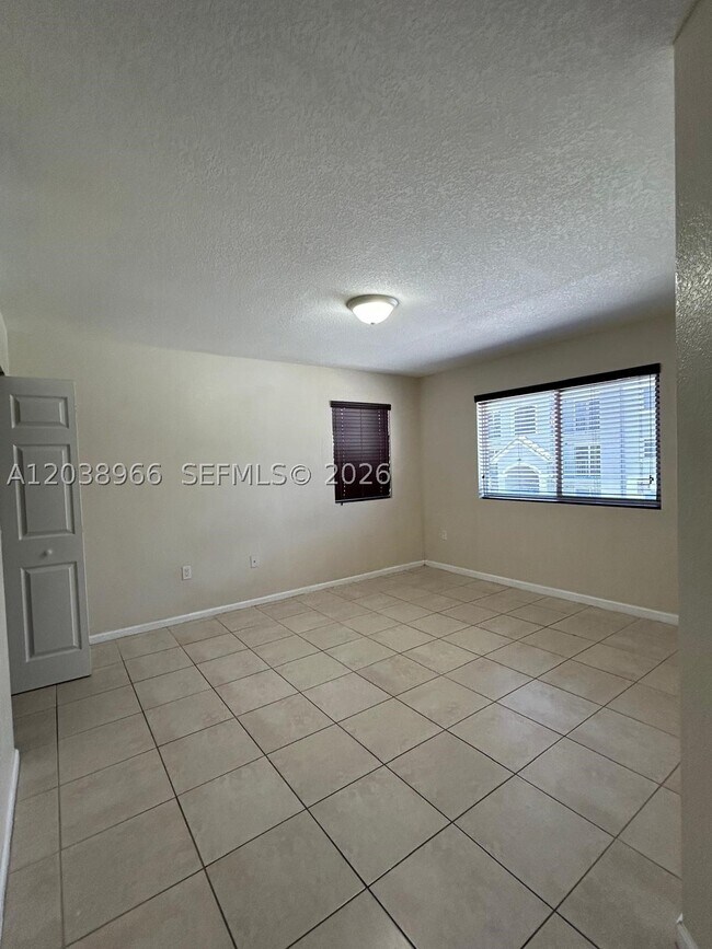 Building Photo - 15460 SW 284th St