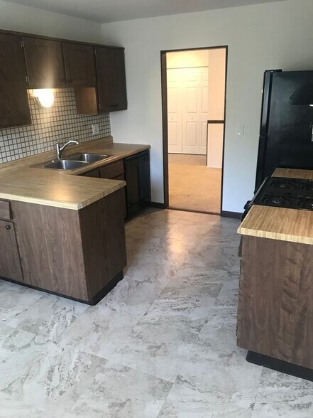 Building Photo - 232 Driftwood Ln