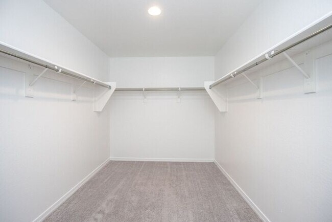 Building Photo - Home at Mission Royal Resort Living Community! 5bd 3ba 2688sqft!