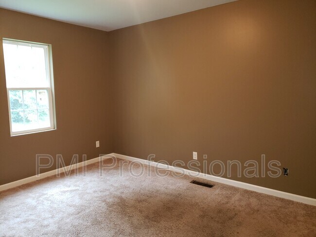 Building Photo - 1267 Mimosa Ct