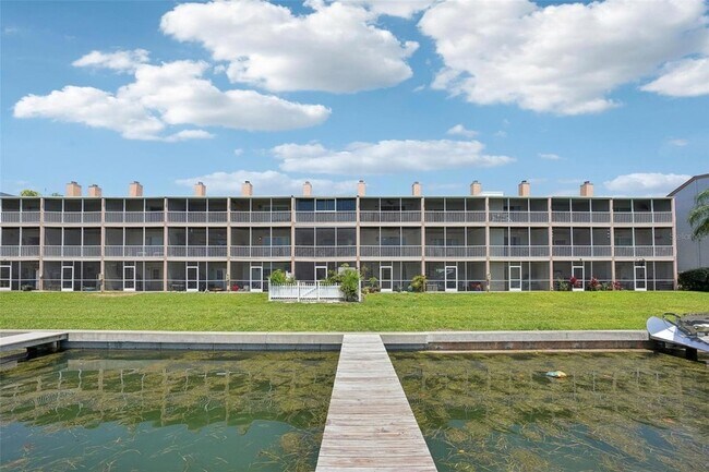 Building Photo - 637 Pinellas Bayway