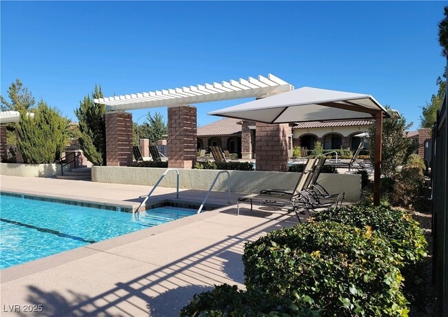 Building Photo - 1919 Foro Romano St