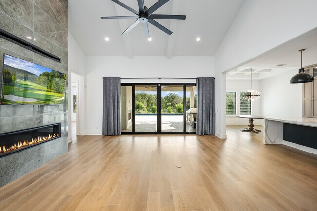 Building Photo - 111 Wellesley Landing