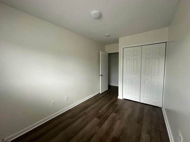 Building Photo - Georgetown Forest Townhomes off Old Forest Road
