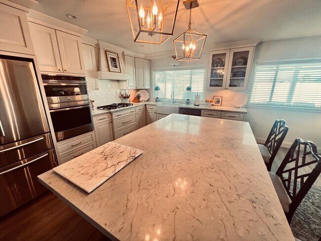 Building Photo - Renovated Rancho Bernardo 55+ Community 2 Bedroom 2 Bathroom Home