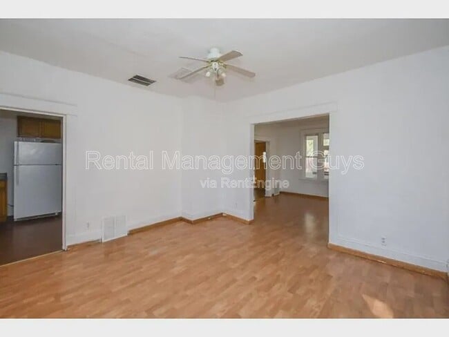 Building Photo - 650 Central Ave W